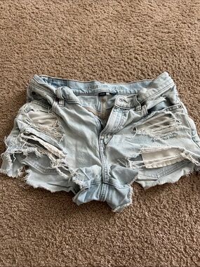 American Eagle Outfitters Light Blue Ripped Denim Cutoff Shorts - Women's